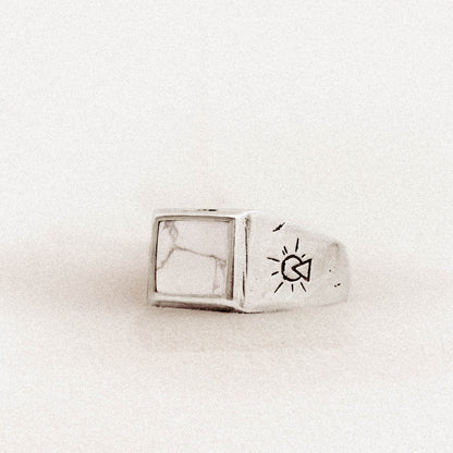 products:white-howlite-seeker