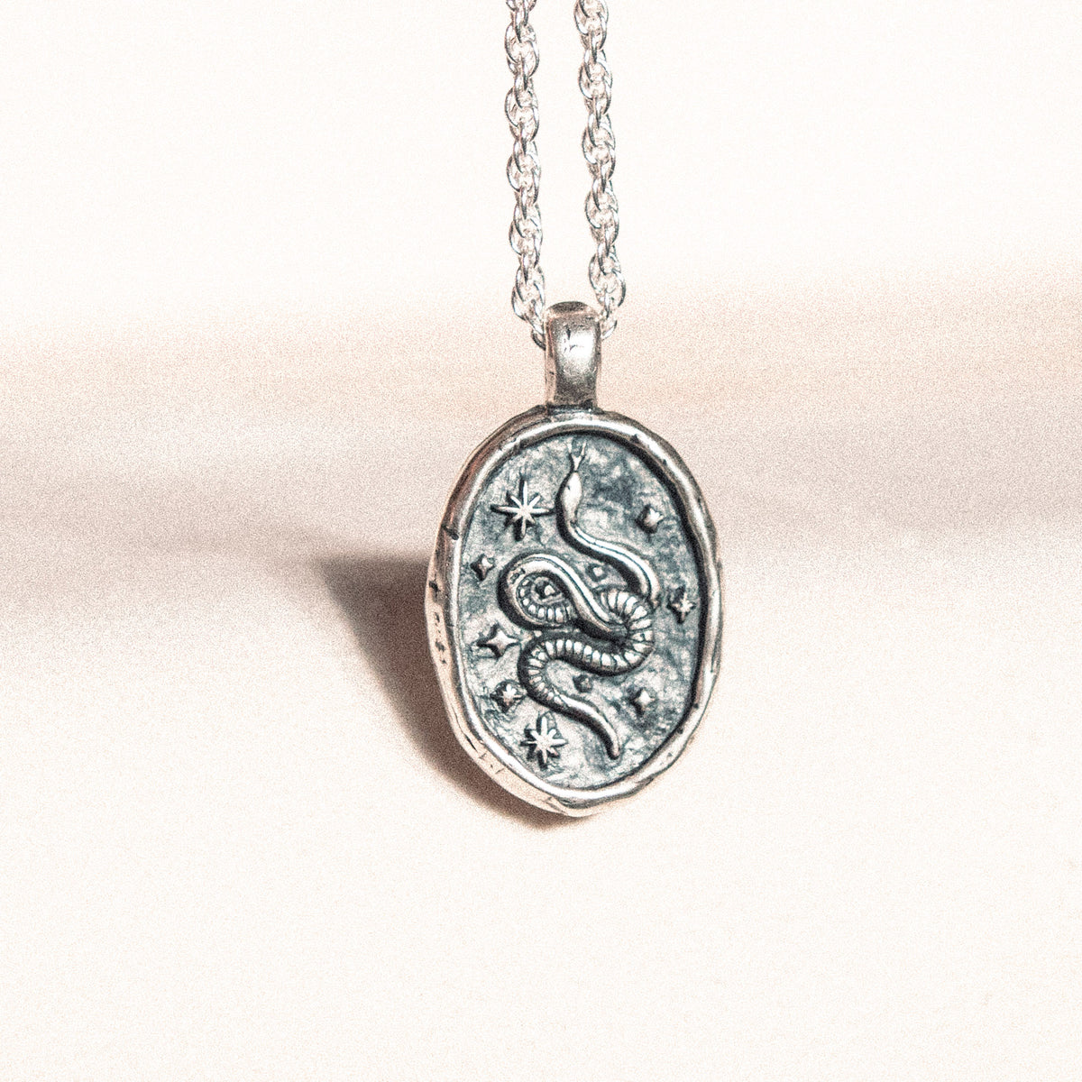 products:dreamer-pendant