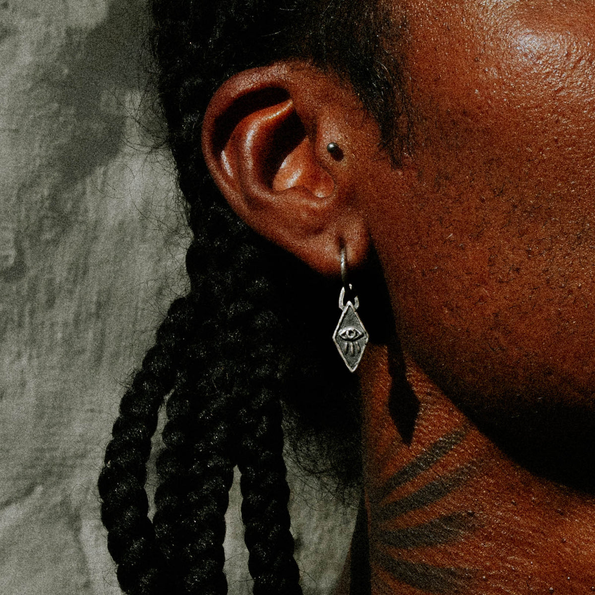 products:wise-eyes-earring-silver