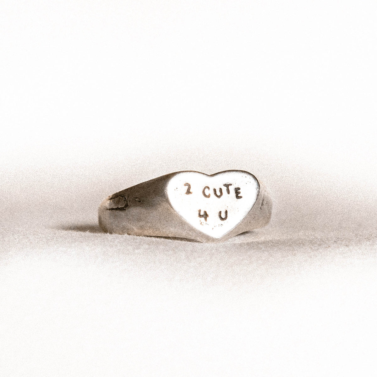 products:little-heart-ring