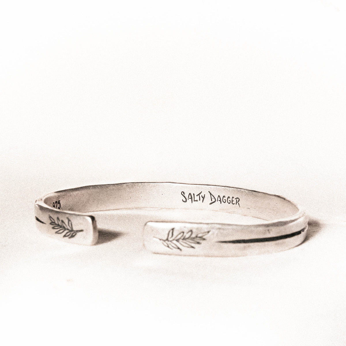 products:blowing-in-the-wind-cuff