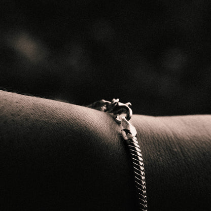 products:nebty-wrist-chain-two-ladies