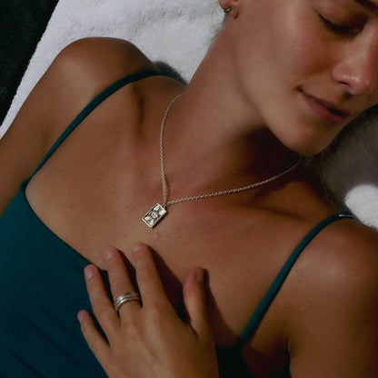 products:the-seeker-pendant