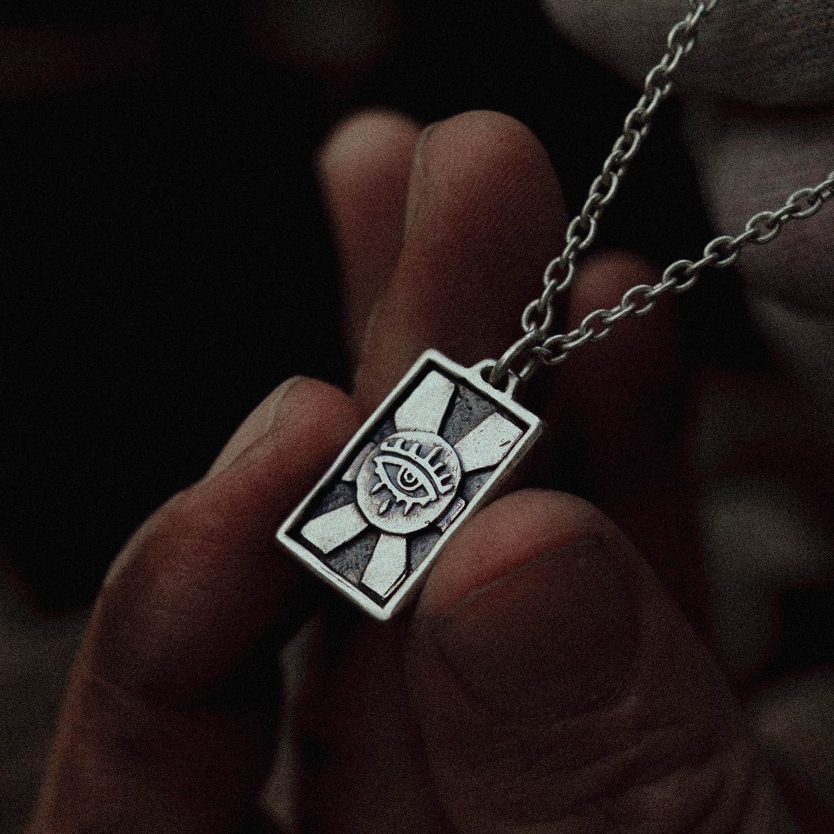 products:the-seeker-pendant