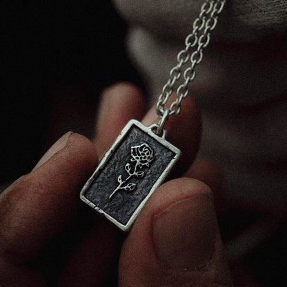 products:the-seeker-pendant