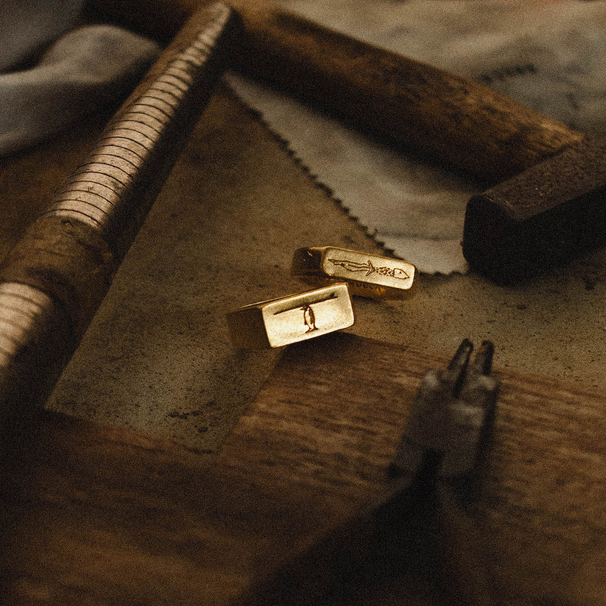 products:back-in-the-day-gold,lost-treaure-gold
