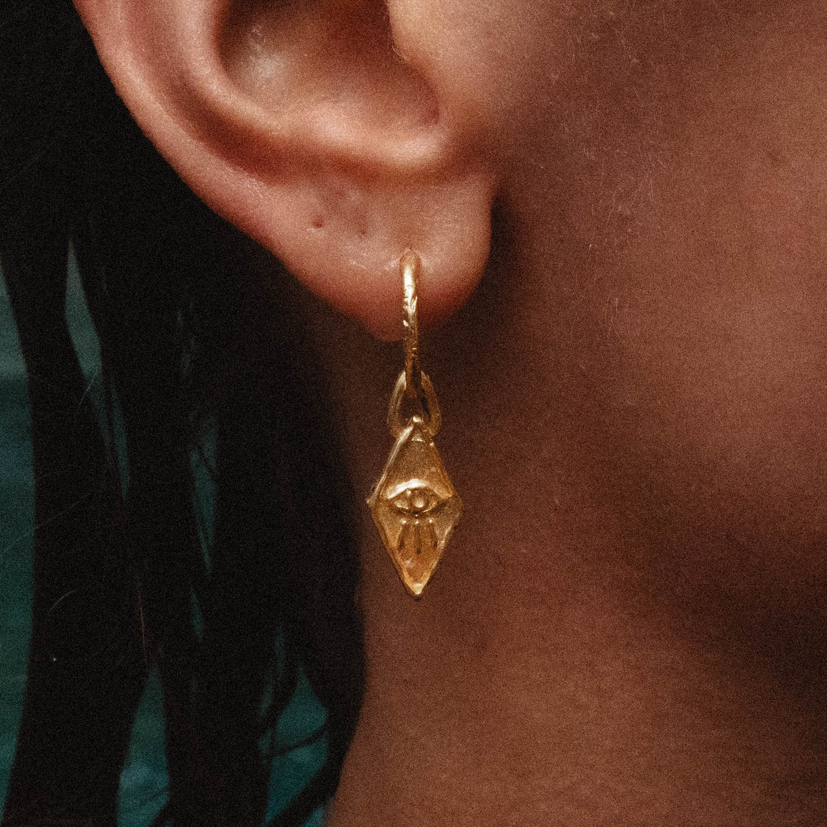 products:wise-eyes-earring-g