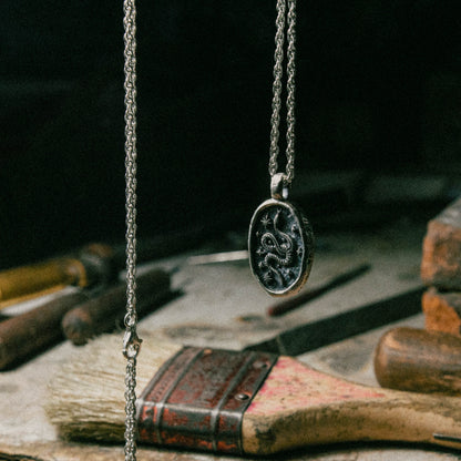 products:dreamer-pendant