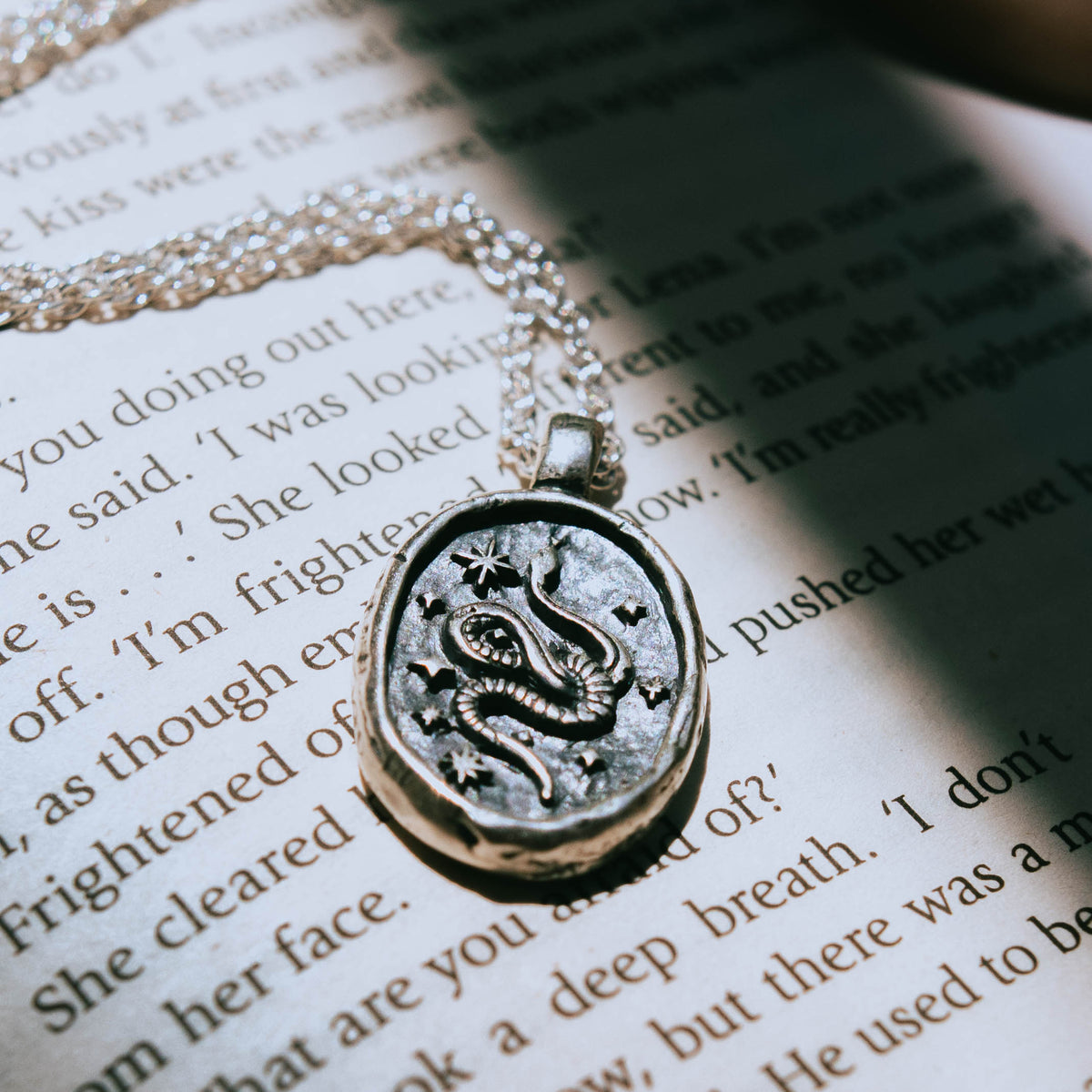 products:dreamer-pendant