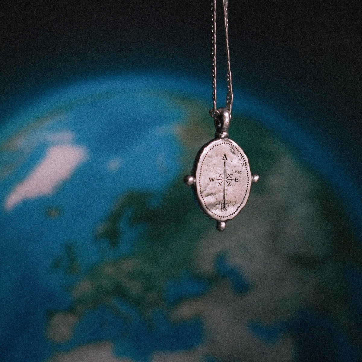 products:true-north-pendant