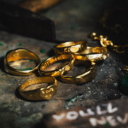 products:the-seeker-ring-g,little-heart-ring