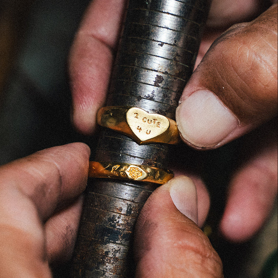 products:the-seeker-ring-g,little-heart-ring